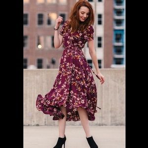 Francesca’s LAURIE FLORAL MAXI DRESS